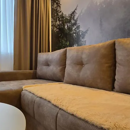 Snowflake Chalet - Aurora Apartment
